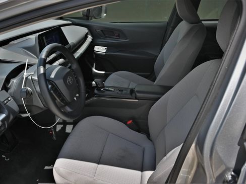 Used 2024 Toyota Prius Limited FWD image 12