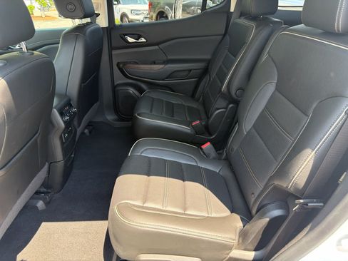 Used 2020 GMC Acadia Denali AWD/4WD image 12