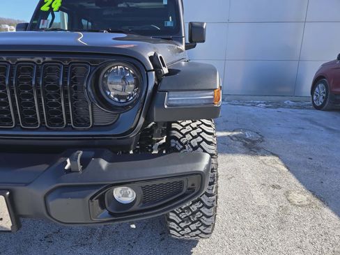 Used 2024 Jeep Wrangler Willys image 8