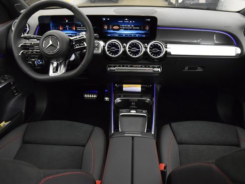 New 2026 Mercedes-Benz GLB 35 AMG 4MATIC image 20