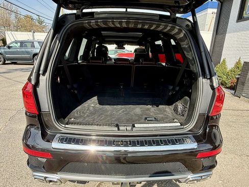Used 2016 Mercedes-Benz GL 63 AMG 4MATIC image 25