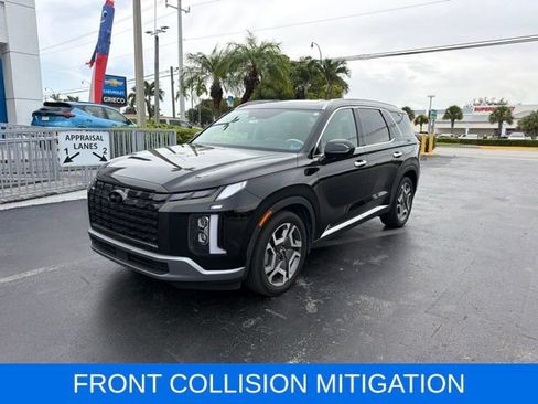 Used 2023 Hyundai Palisade Limited FWD image 3