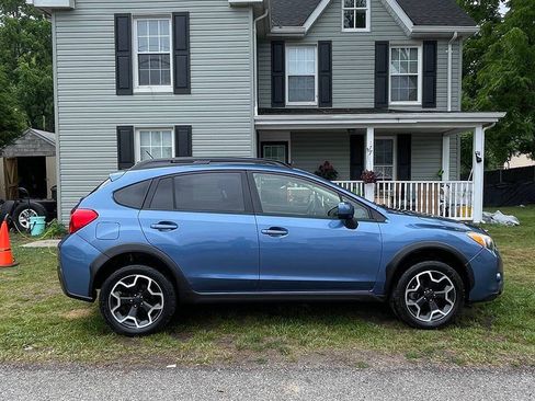 Used 2014 Subaru Crosstrek 2.0i Premium AWD/4WD image 2