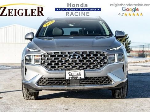 Used 2023 Hyundai Santa Fe SEL image 2