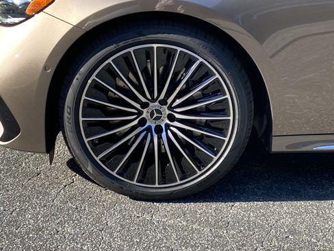 New 2026 Mercedes-Benz E 450 4MATIC Sedan image 16