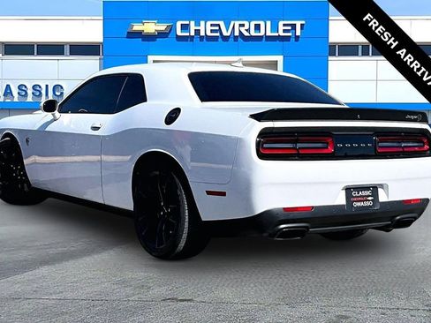 Used 2023 Dodge Challenger SRT Hellcat w/ Driver Convenience Group image 4