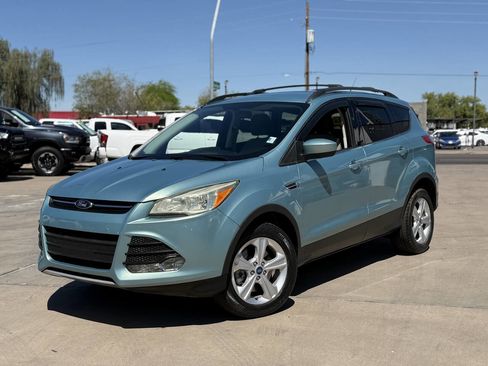 Used 2013 Ford Escape SE image 1