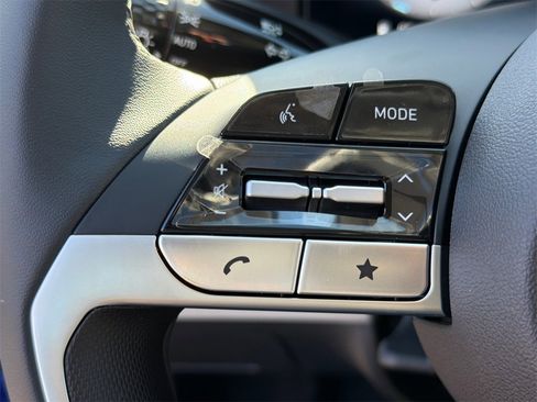 New 2026 Hyundai Elantra Limited image 24