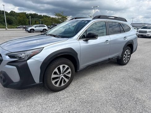 Certified 2024 Subaru Outback Premium AWD/4WD image 7