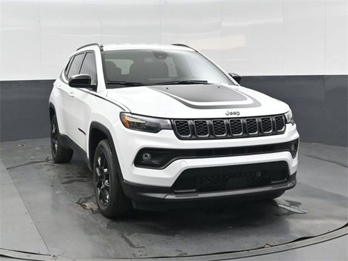 New 2026 Jeep Compass Latitude image 10
