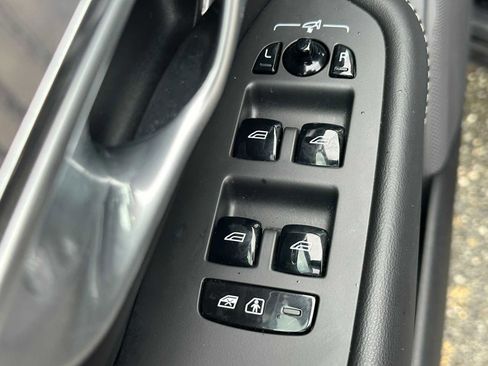 Certified 2024 Volvo XC90 T8 Ultimate image 22