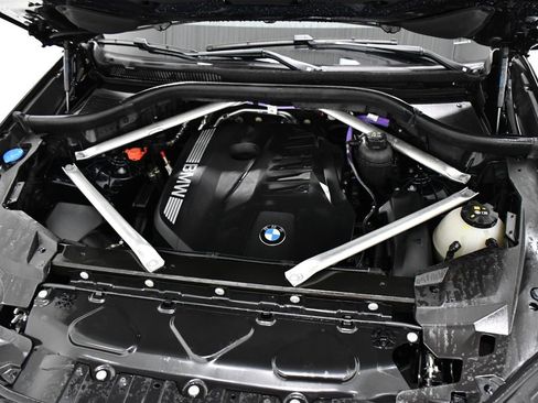 Used 2024 BMW X5 xDrive40i w/ M Sport Package image 6