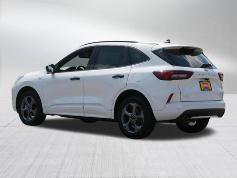 Used 2023 Ford Escape ST-Line Select w/ Tech Pack #2 AWD/4WD image 5
