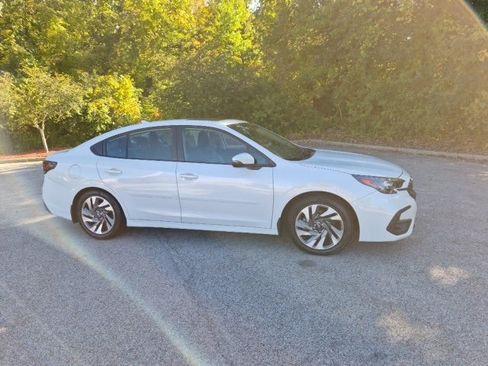 Used 2024 Subaru Legacy Limited image 2