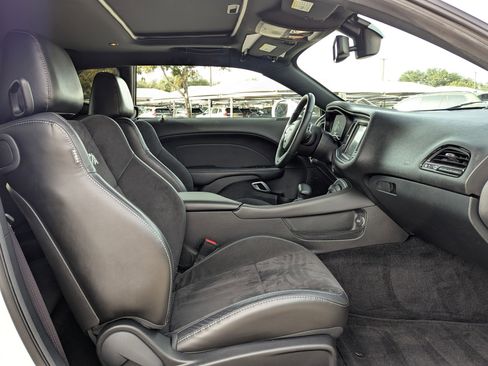 Used 2018 Dodge Challenger T/A image 25