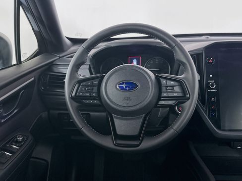 Used 2025 Subaru Forester Premium AWD/4WD image 17