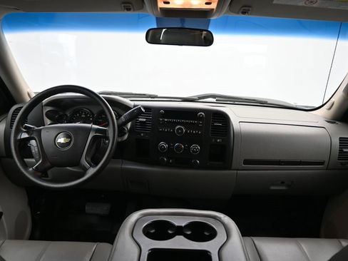 Used 2013 Chevrolet Silverado 3500 W/T image 39