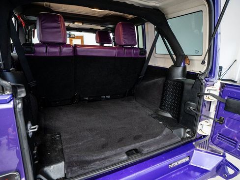 Used 2018 Jeep Wrangler Unlimited Sahara image 55