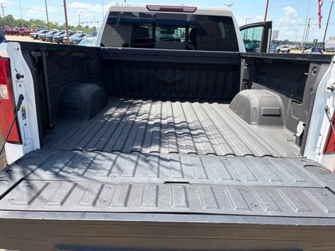 Used 2021 Chevrolet Silverado 1500 LTZ AWD/4WD image 21
