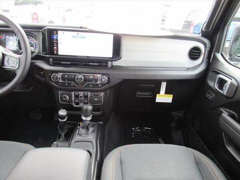 New 2026 Jeep Gladiator Sport image 13