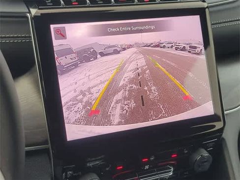 New 2025 Jeep Grand Cherokee Limited image 29