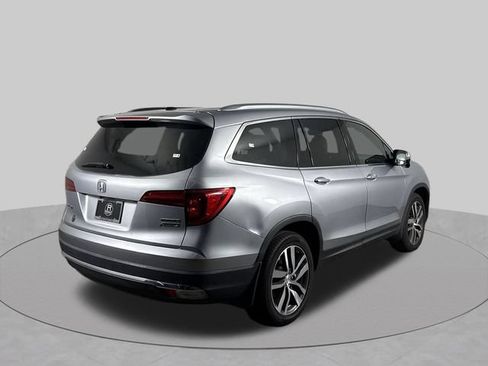 Used 2016 Honda Pilot Touring image 35