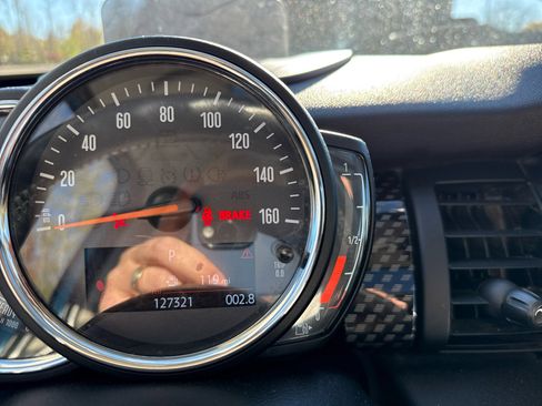 Used 2018 MINI Cooper S image 12