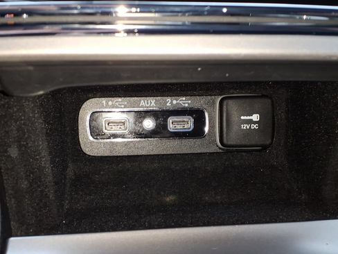 Used 2019 Jeep Grand Cherokee Limited AWD/4WD image 27