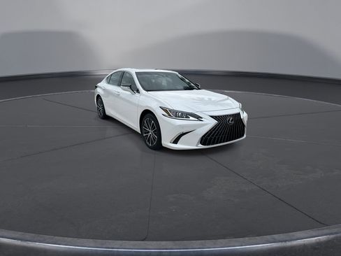 Used 2025 Lexus ES 350 w/ Premium Package FWD image 12