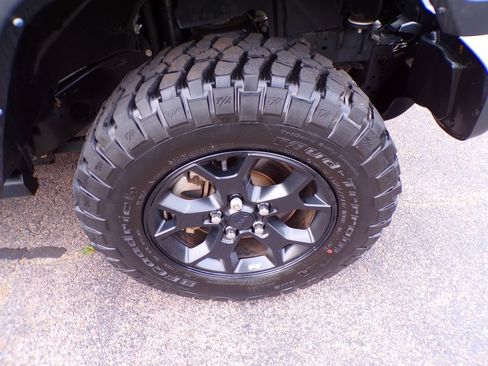 Used 2021 Jeep Wrangler Sport AWD/4WD image 5