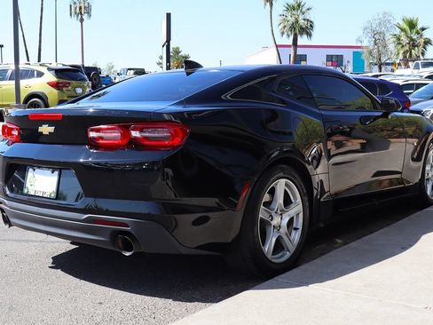 Used 2022 Chevrolet Camaro LT RWD image 13