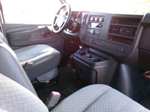 Used 2013 Chevrolet Express 3500 LT w/ LT Preferred Equipment Group image 12