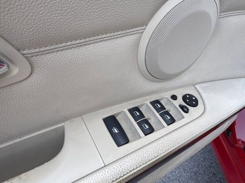 Used 2008 BMW 328i Convertible image 17