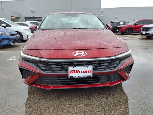 Used 2024 Hyundai Elantra SE image 20