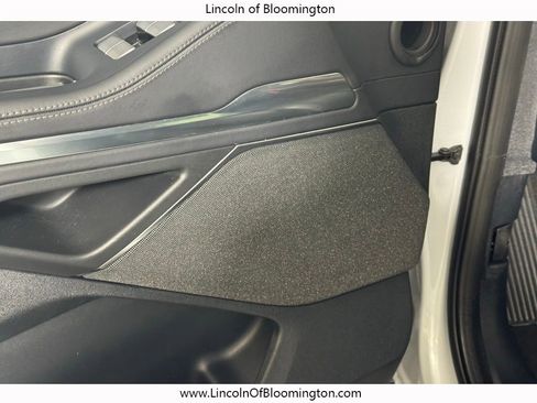 Used 2025 Lincoln Navigator L Reserve image 18