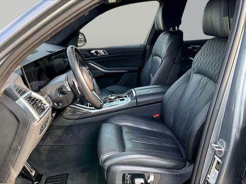 Used 2026 BMW X7 M60i AWD/4WD image 7