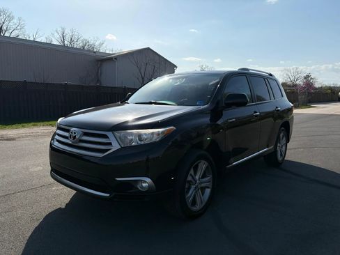 Used 2011 Toyota Highlander Limited w/ Tow Pkg image 1