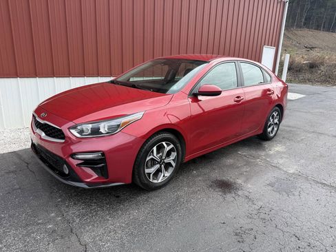 Used 2020 Kia Forte LXS image 2