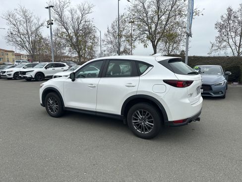 Used 2017 MAZDA CX-5 Sport image 4
