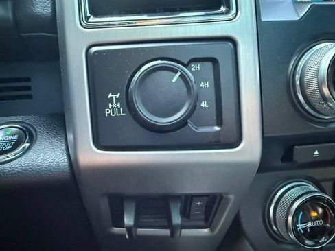 Used 2018 Ford F250 Platinum w/ Platinum Ultimate Package AWD/4WD image 30