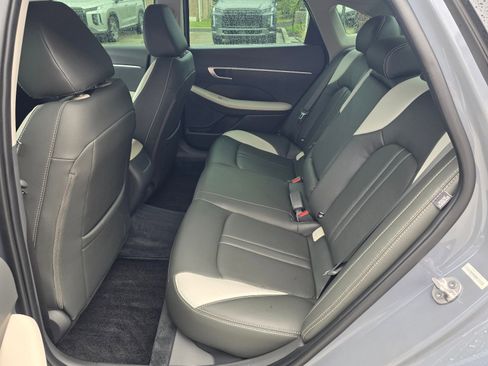 Certified 2024 Hyundai Sonata SEL w/ Convenience Package FWD image 10