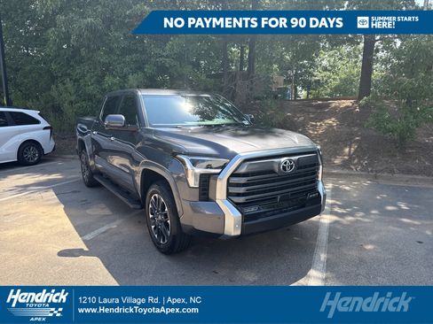 Used 2025 Toyota Tundra Limited AWD/4WD image 1