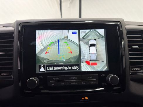 Used 2023 Nissan Frontier PRO-4X w/ Pro-4X Premium Package image 31