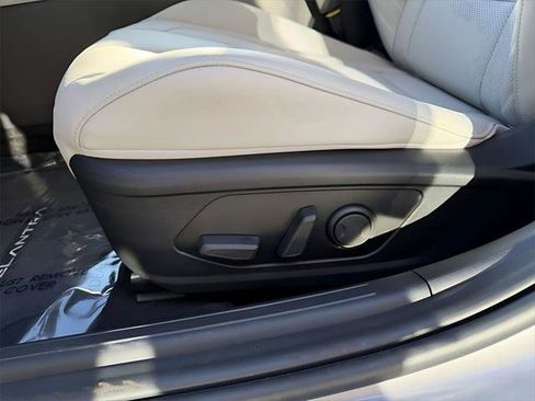 New 2026 Hyundai Elantra Limited image 13