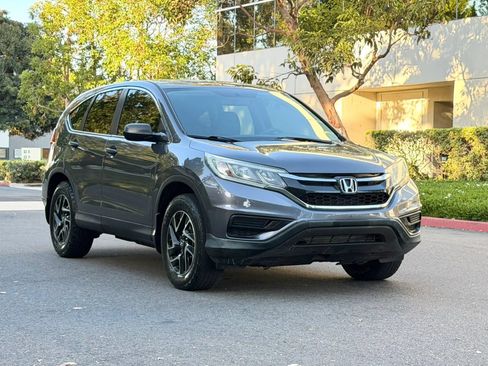 Used 2016 Honda CR-V SE image 2