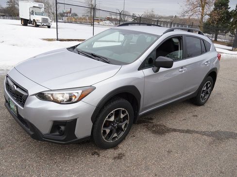 Used 2019 Subaru Crosstrek 2.0i w/ Eyesight System image 9