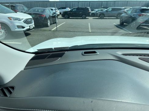 Used 2025 Chevrolet Blazer LT FWD image 35