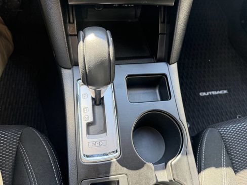 Used 2019 Subaru Outback 2.5i Premium image 35