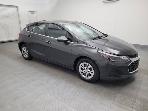 Used 2019 Chevrolet Cruze LT image 11