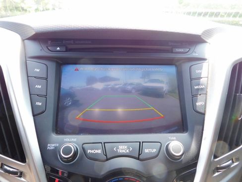 Used 2014 Hyundai Veloster w/ Style Package 02 FWD image 15